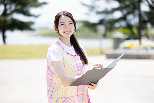 保育補助という選択肢｜担任を避けたい保育士が“自分らしく”働く方法